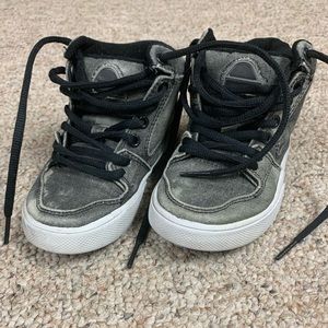 Children’s Place canvas shoes